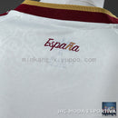 Camisa Espanha 2026 Home feminina modelo cropped